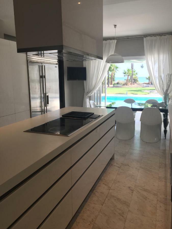 Deluxe First Line Villa Perivólia Esterno foto
